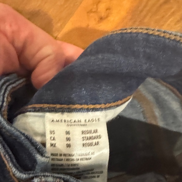 American Eagle Outfitters Dark Blue Flare Jeans - Picture 3 of 4